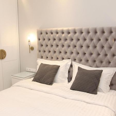 Central Metropolis Luxury Living เอเธนส์ ภายนอก รูปภาพ
