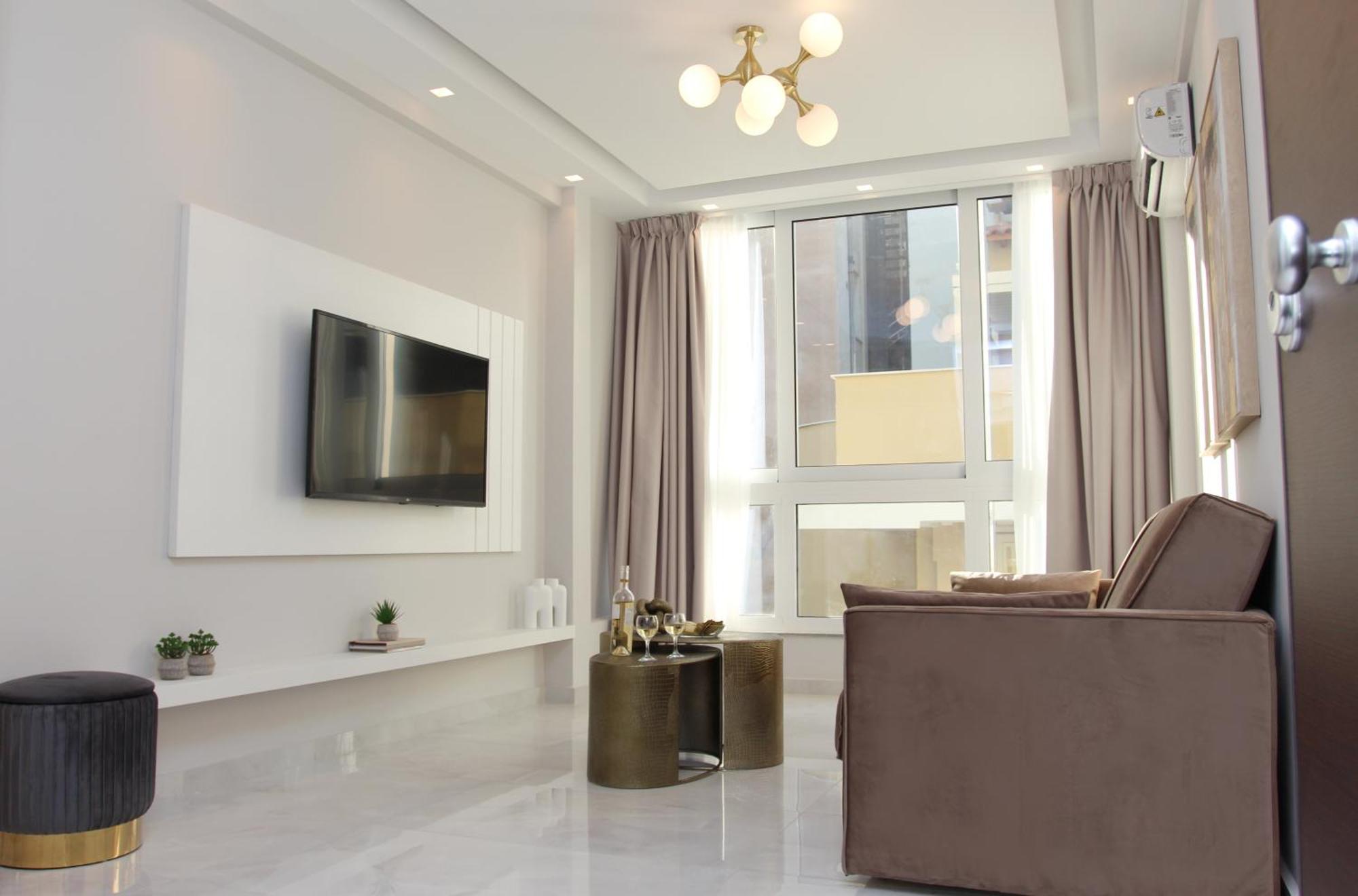 Central Metropolis Luxury Living เอเธนส์ ภายนอก รูปภาพ