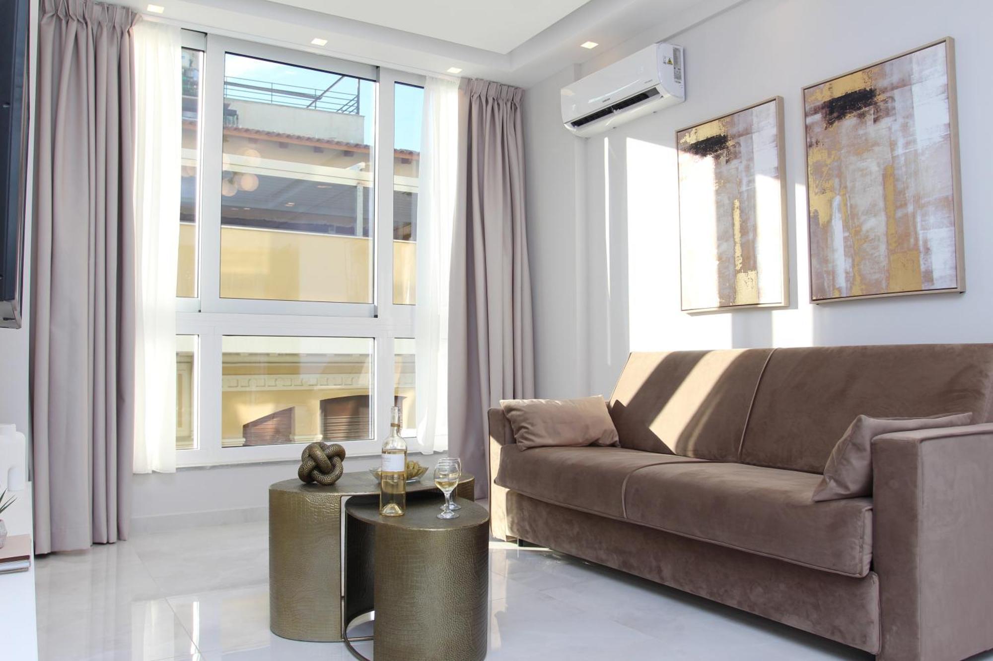 Central Metropolis Luxury Living เอเธนส์ ภายนอก รูปภาพ